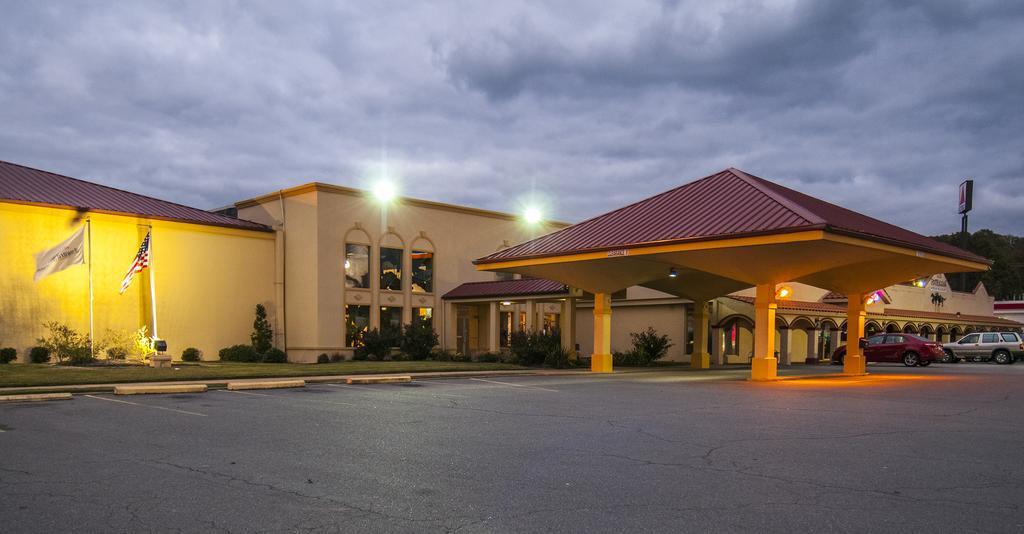 Howard Johnson By Wyndham Conway Exteriér fotografie